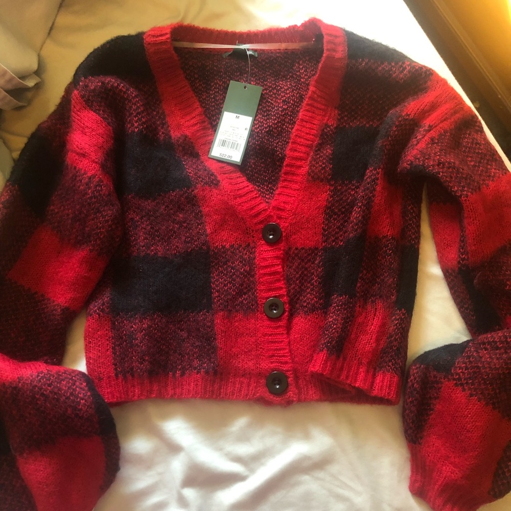 WILD FABLE red and black plaid crop sweater